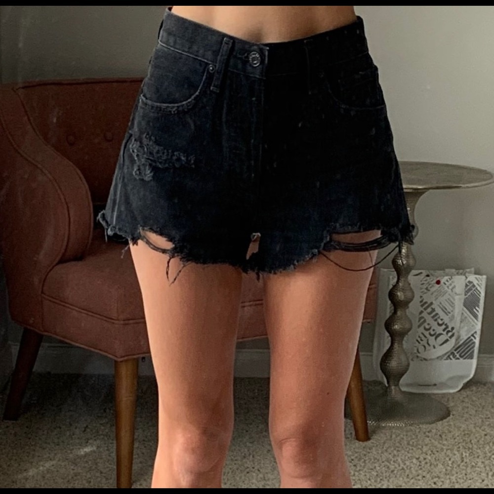 AGOLDE Parker shorts. Size 25. Black